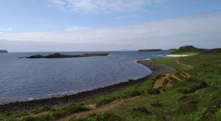 Spaziergang zum Coral Beach