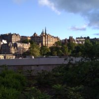 Blick zur Bank of Scotland und zum Castle